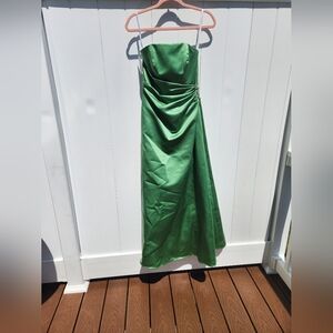 Vintage Green David's Bridal Prom/Bridesmaid Dress | Size 2 | NWT